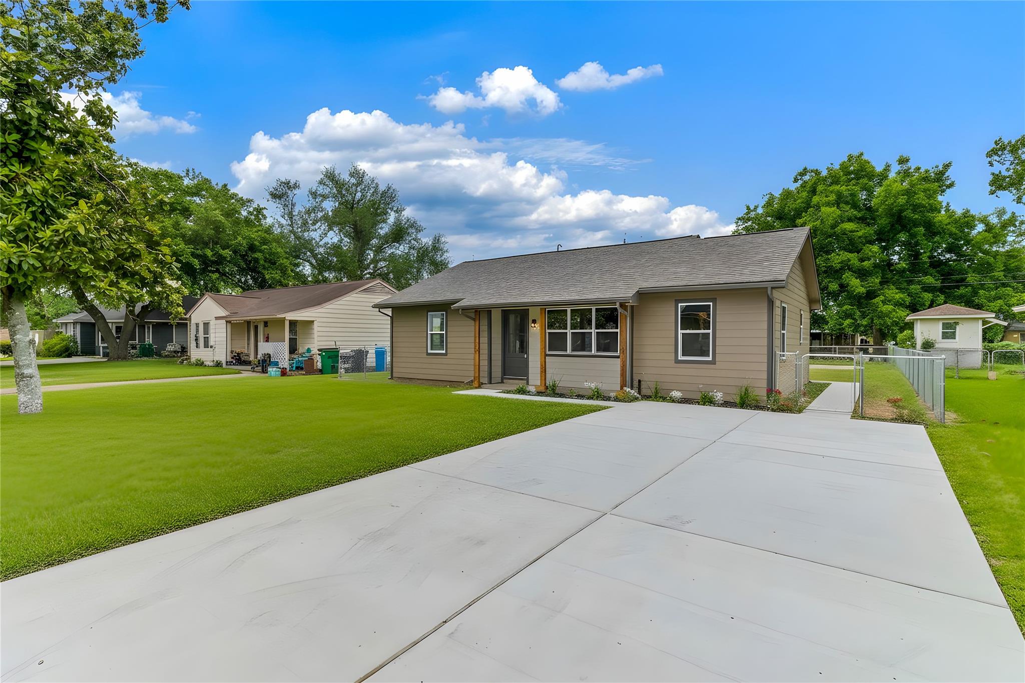 1108 Nottingham Drive
