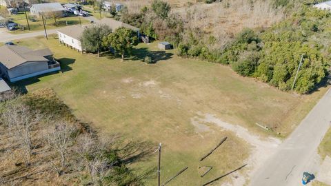 Photo of NA 5th Street, San Leon, TX 77539 (MLS # 57995620)