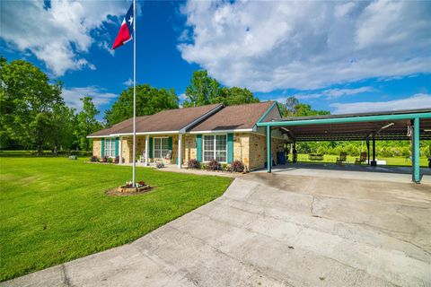 Photo of 2360 County Road 2071, Hull, TX 77564 (MLS # 84495867)