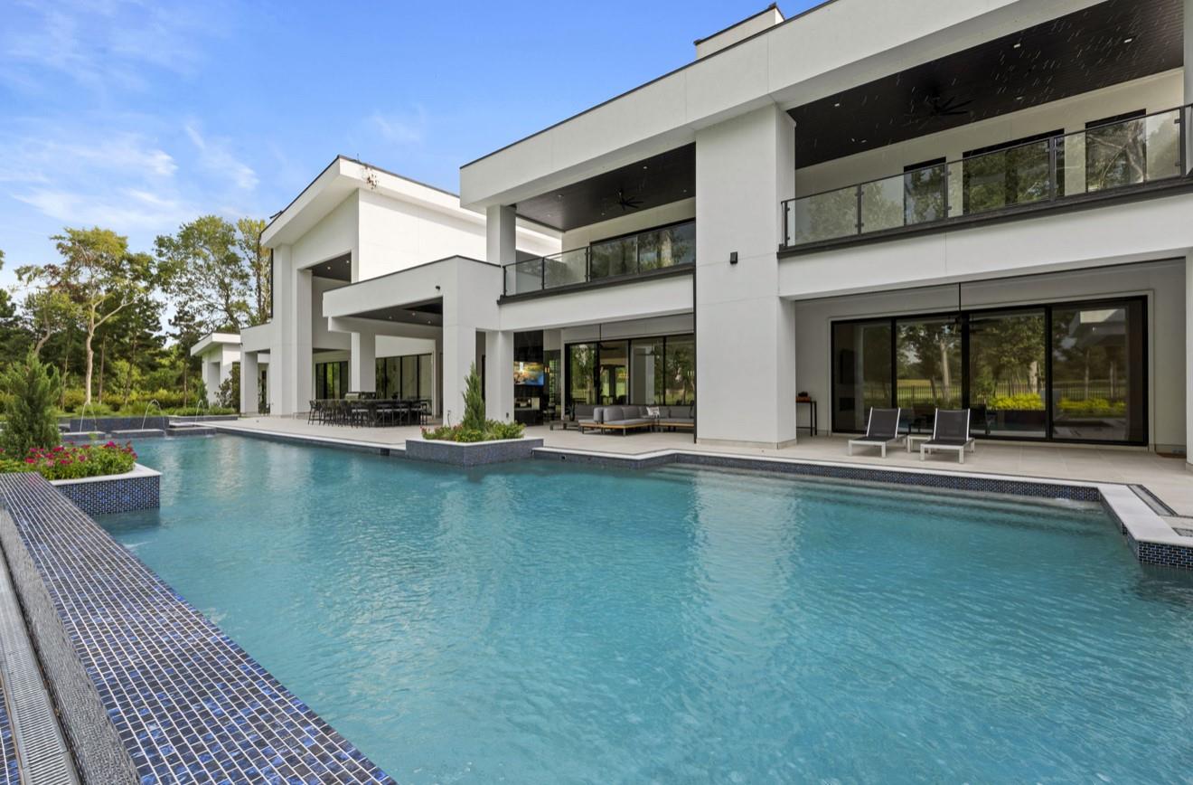 6 Estancia Place
