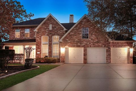 Photo of 3 Pirouette Pl, The Woodlands, TX 77382 (MLS # 36786528)