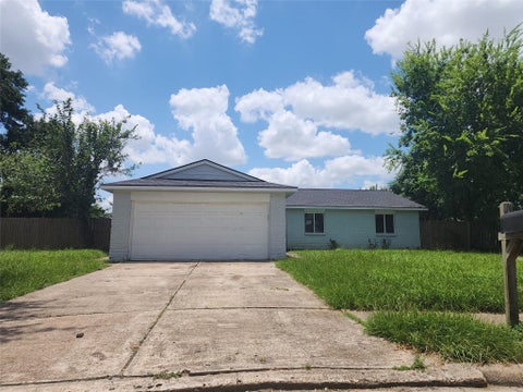 Photo of 7819 Martin Wood Lane, Houston, TX 77086 (MLS # 63189553)