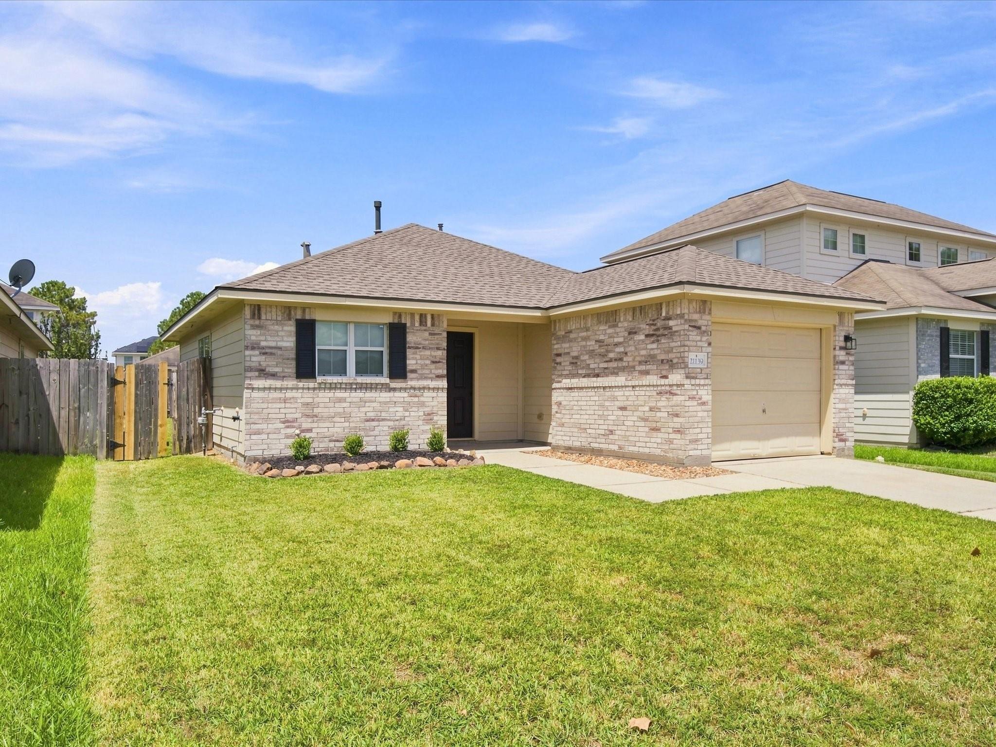 21139 Grandin Wood Court