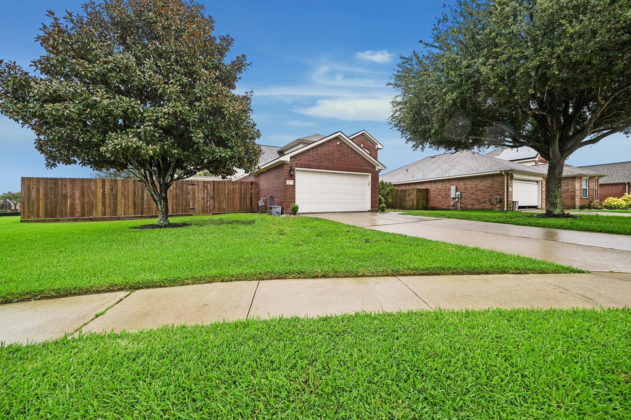 2709 Los Alamos Circle