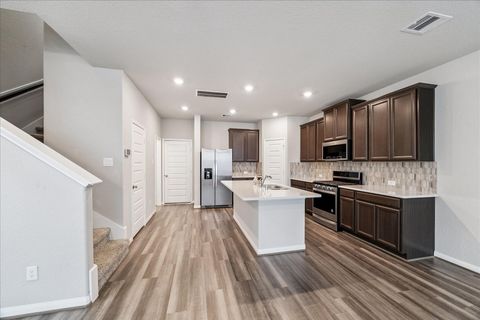 Tiny photo for 5502 Cuerta Street, Houston, TX 77023 (MLS # 19415358)