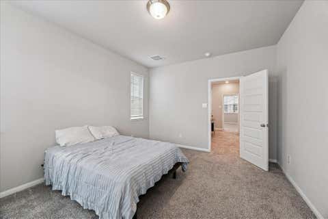 Tiny photo for 5502 Cuerta Street, Houston, TX 77023 (MLS # 19415358)