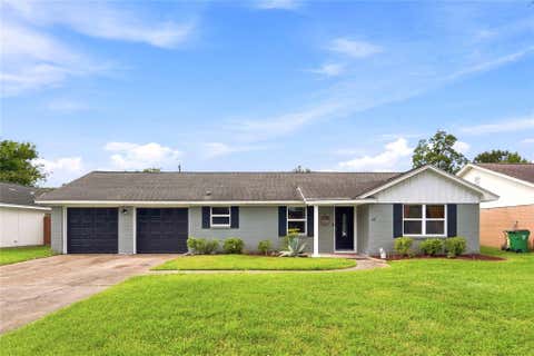 Photo of 412 Inwood Drive, Baytown, TX 77521 (MLS # 26999784)
