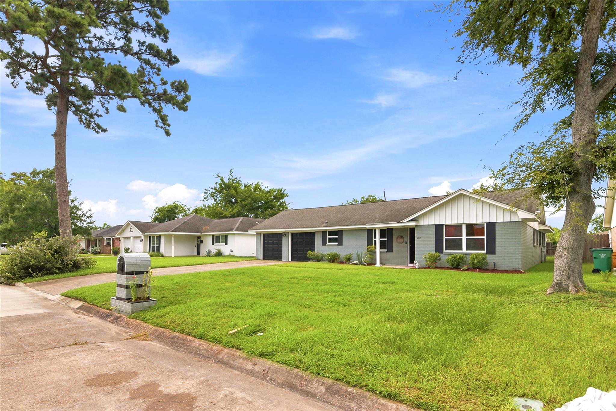 412 Inwood Drive