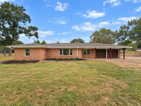 Photo of 122 E Houston Street, Fresno, TX 77545 (MLS # 67667614)