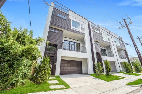 Photo of 225 Willard Street, Houston, TX 77006 (MLS # 31799387)