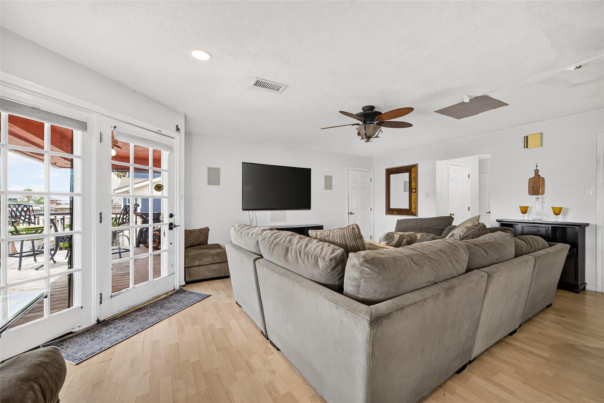 1228 Sailfish Street