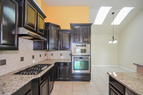 Homes For Rent - 6411 Edinburgh Court<br/> Sugar Land, TX 77479