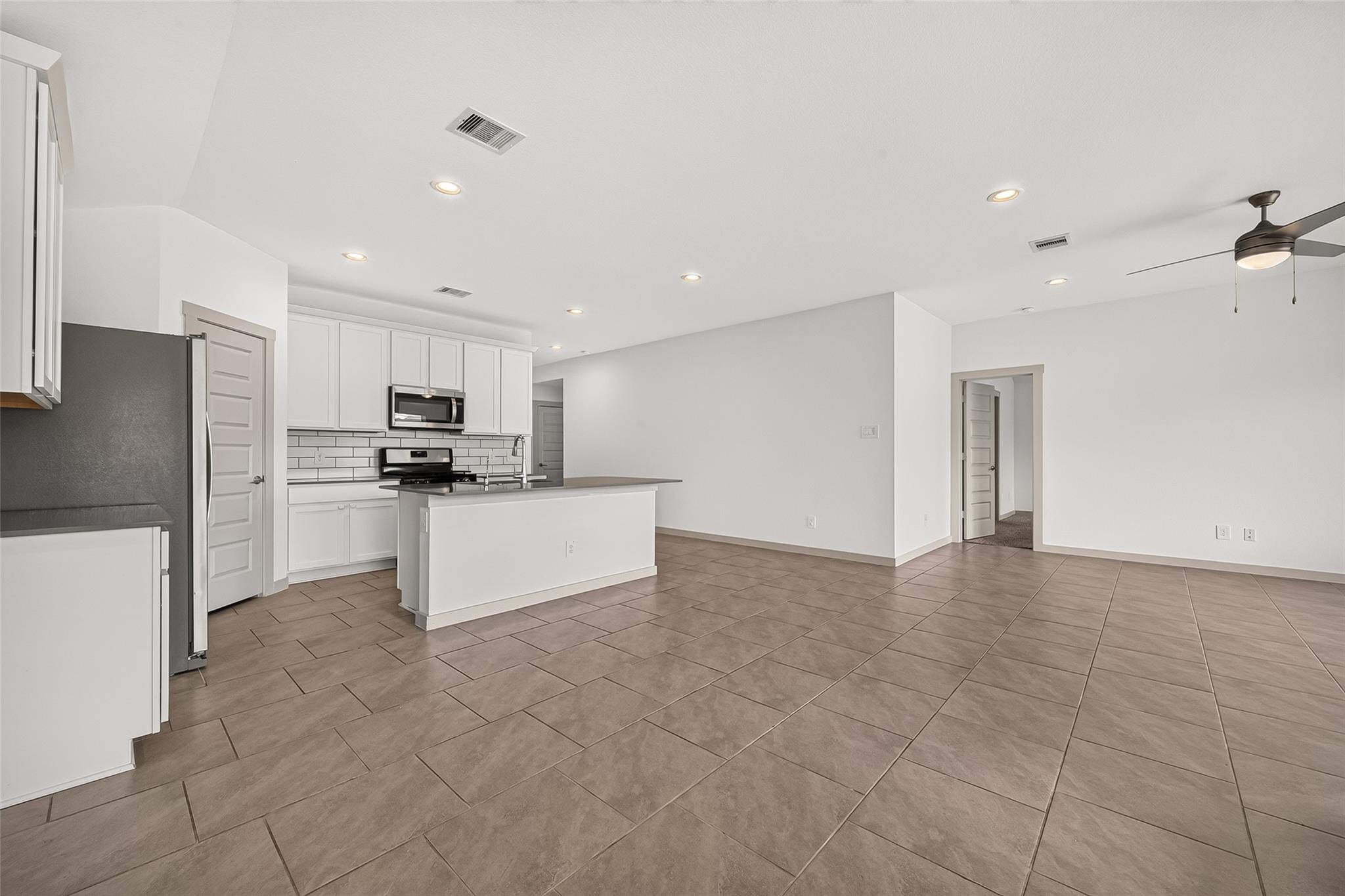 28926 Yachting Point Lane