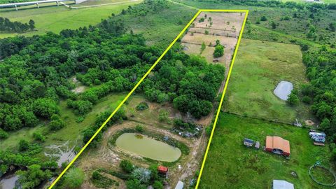 Photo of 124 County Road 621, Dayton, TX 77535 (MLS # 71090123)