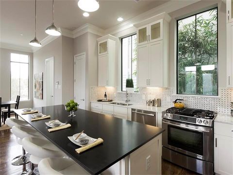Tiny photo for 2512 Morgan Street, Houston, TX 77006 (MLS # 23323878)