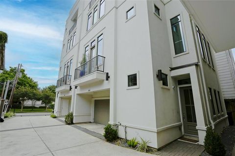 Tiny photo for 2512 Morgan Street, Houston, TX 77006 (MLS # 23323878)
