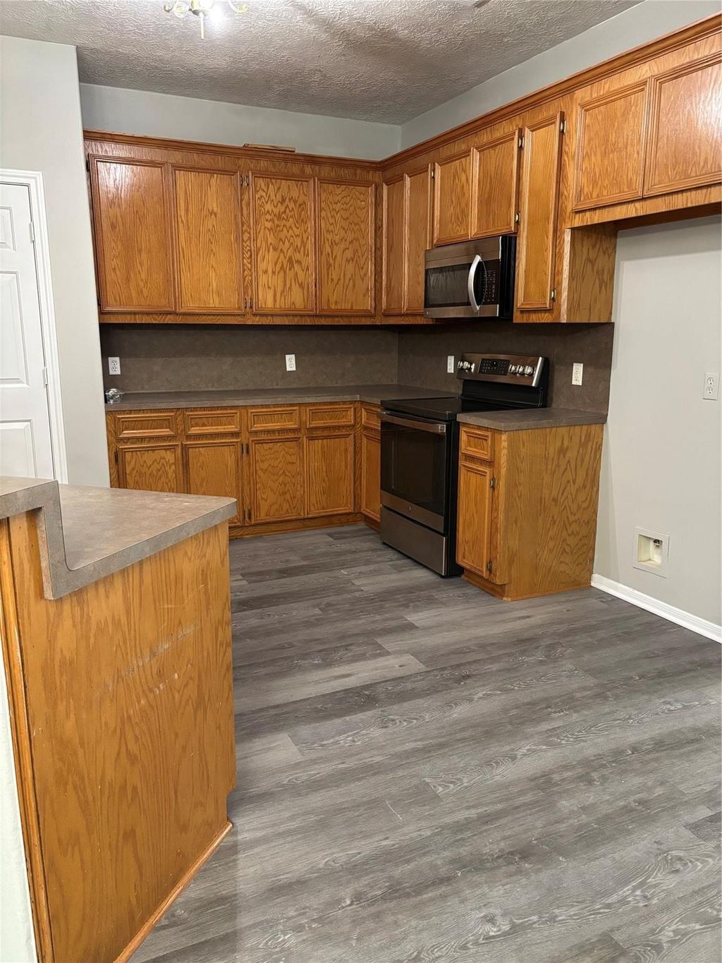 Photo of 211 Oaks Grande Drive, Baytown, TX 77523 (MLS # 45110104)