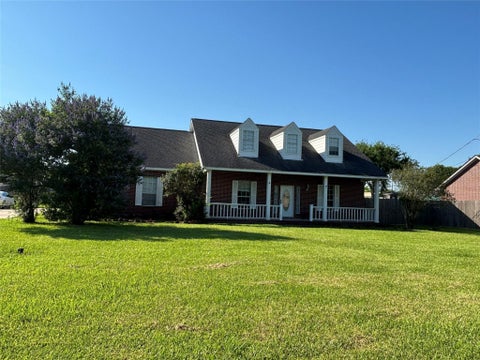 Photo of 211 Oaks Grande Drive, Baytown, TX 77523 (MLS # 45110104)