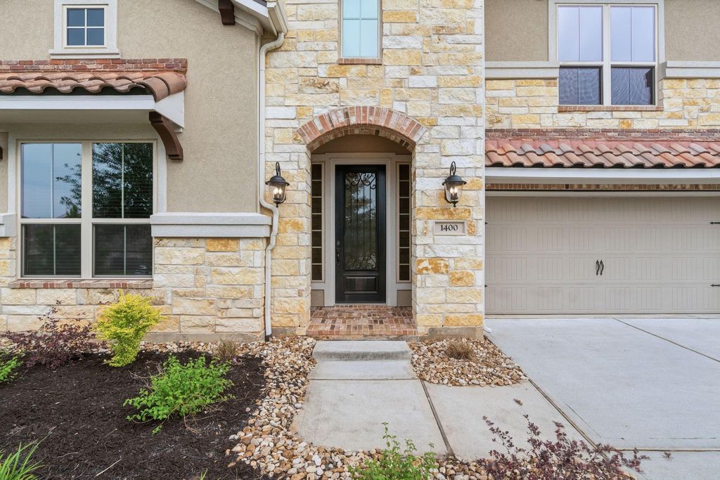 Photo of 1400 Graystone Hills Drive, Conroe, TX 77304 (MLS # 8219245)