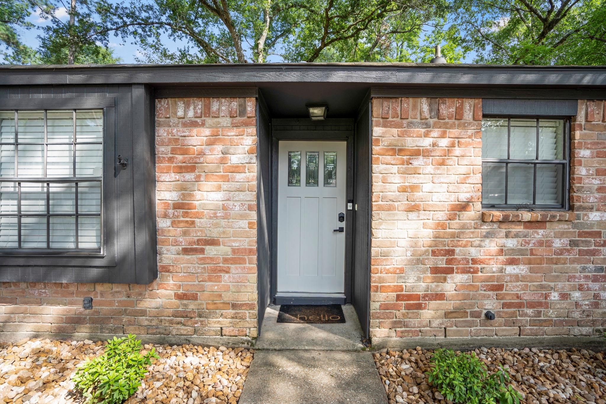 104 W White Willow Circle Circle