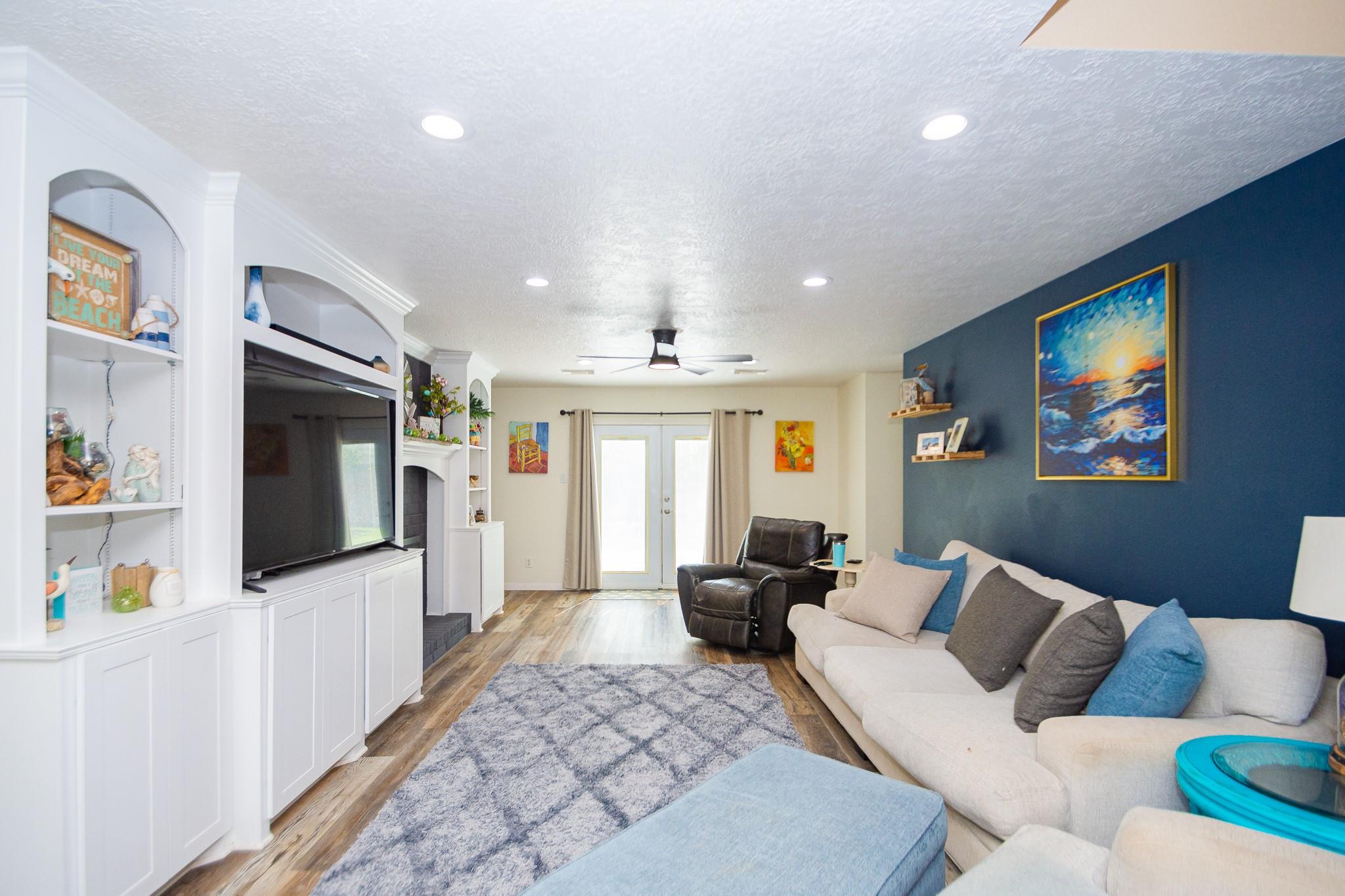 1714 Oak Valley Drive