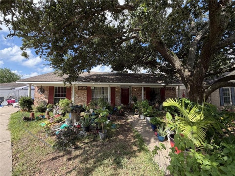 Photo of 4715 Carbrook Court, Spring, TX 77388 (MLS # 26602532)