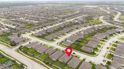 Tiny photo for 910 Betsy Hill Drive, Rosharon, TX 77583 (MLS # 16417971)