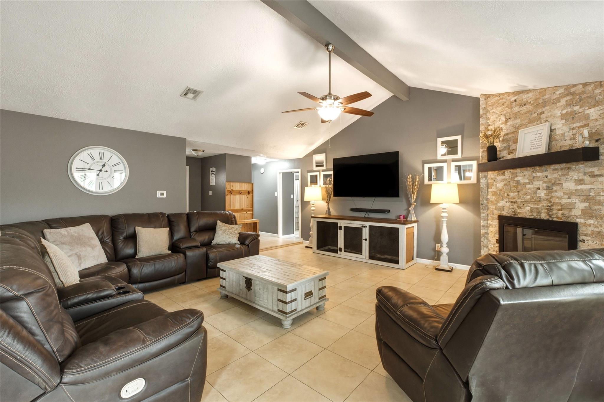 10015 Rustic Rock Road