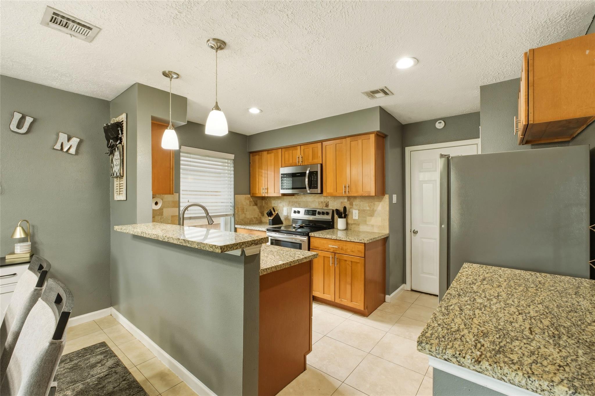 10015 Rustic Rock Road