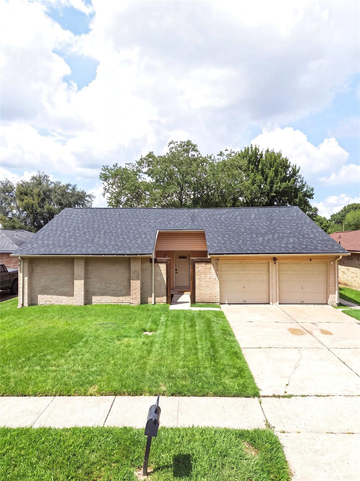 10015 Rustic Rock Road