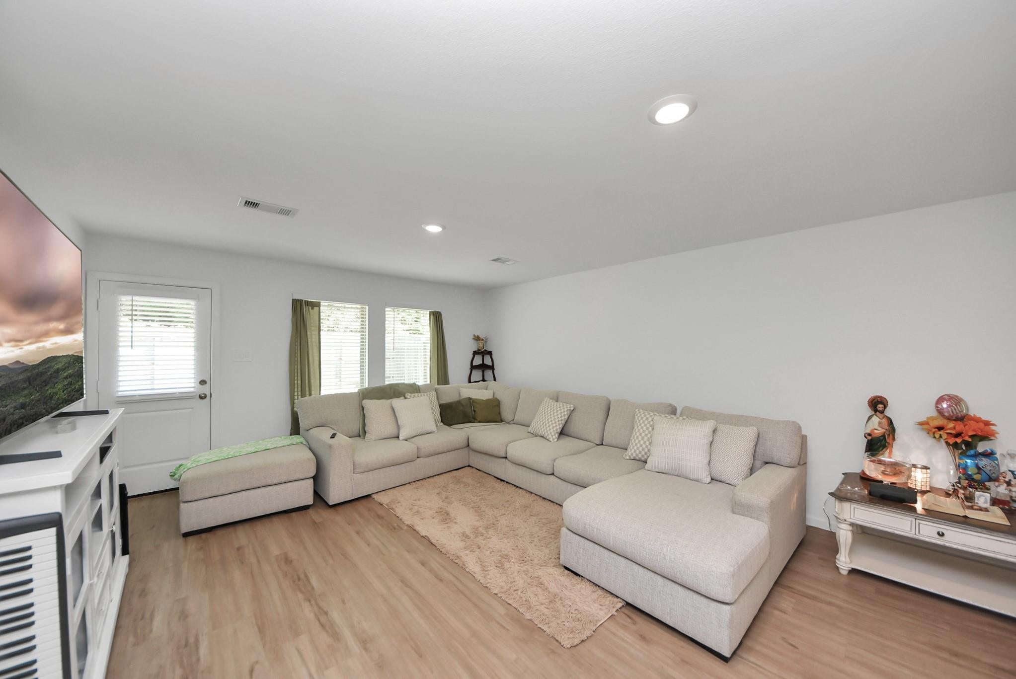 22443 Douglas Court