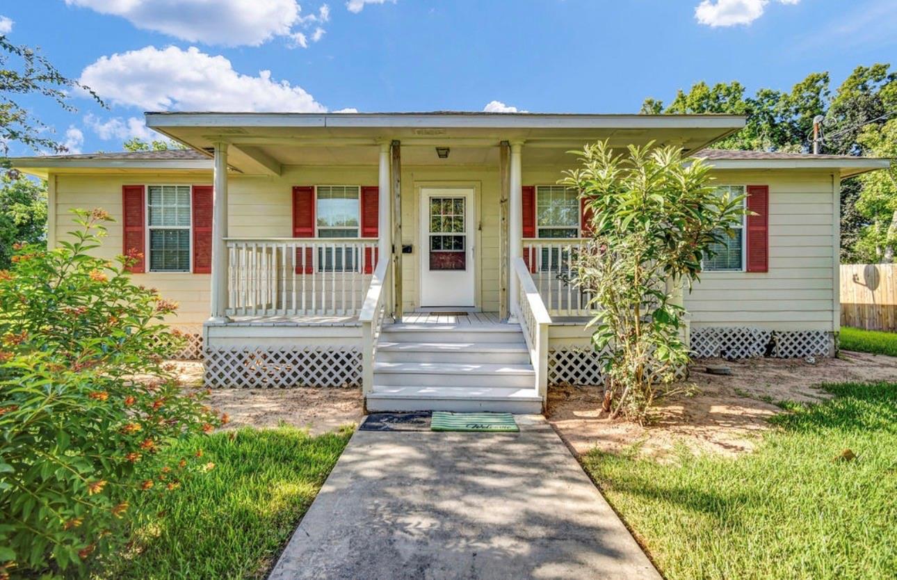 123 Robinson Road