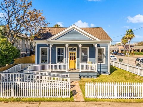 Photo of 1402 Church Street, Galveston, TX 77550 (MLS # 65500870)