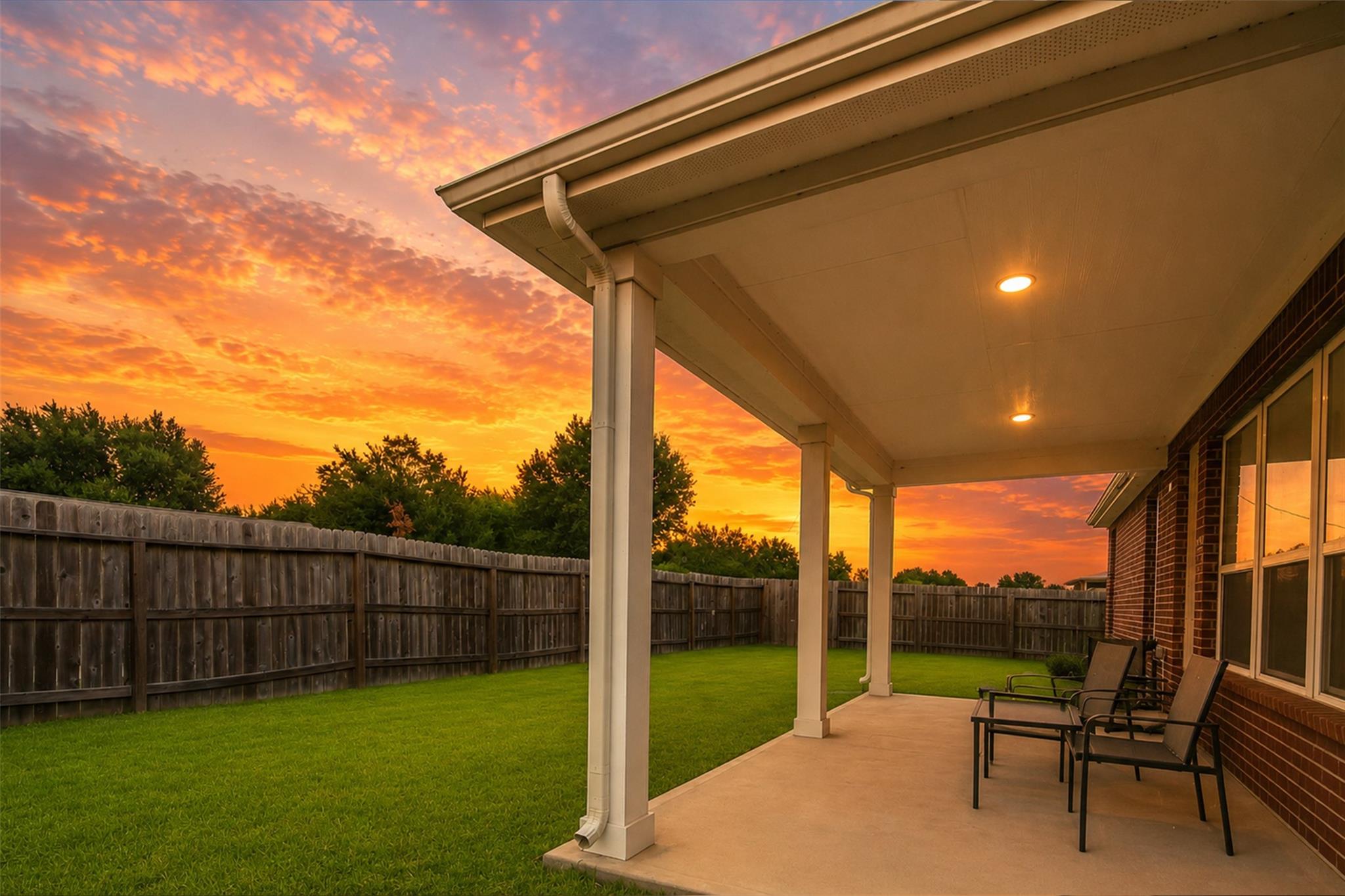 6111 Whitewing Road