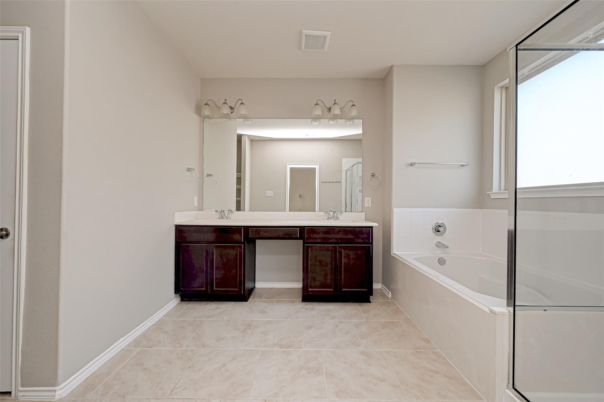 8402 Coral Cove Pass Lane
