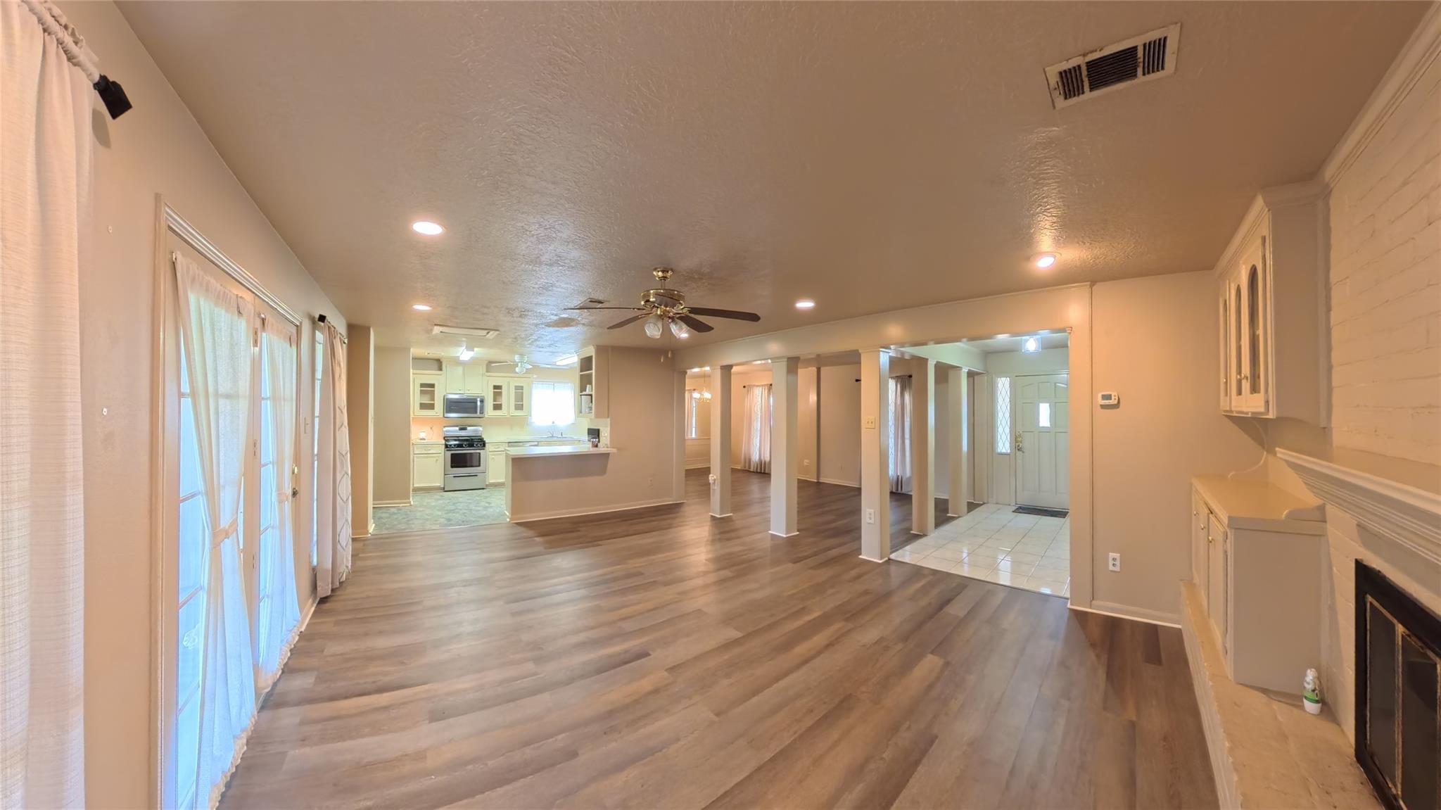 7711 Kleingreen Lane