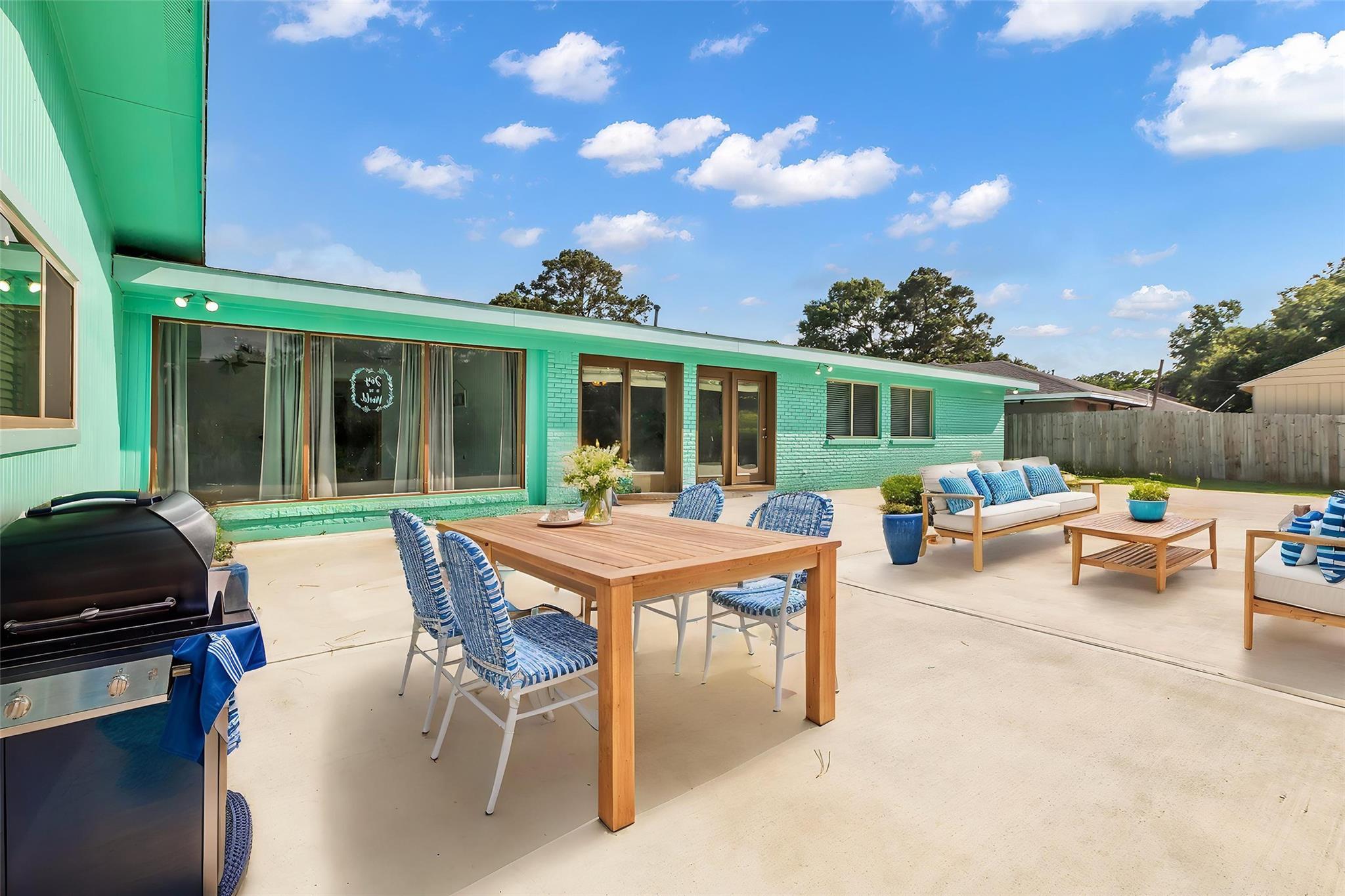 3411 Woodcrest Drive