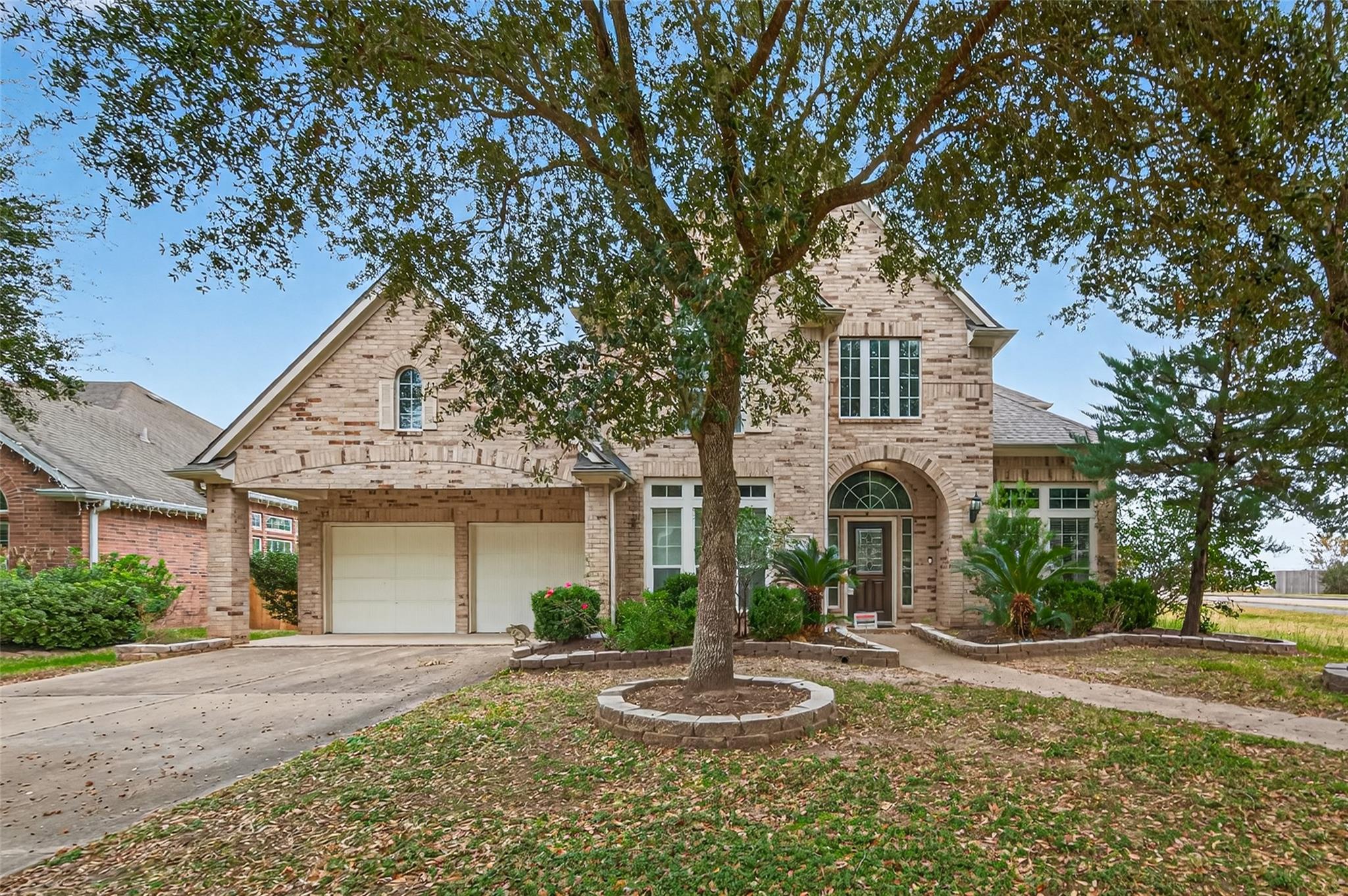 5215 Field Briar Lane
