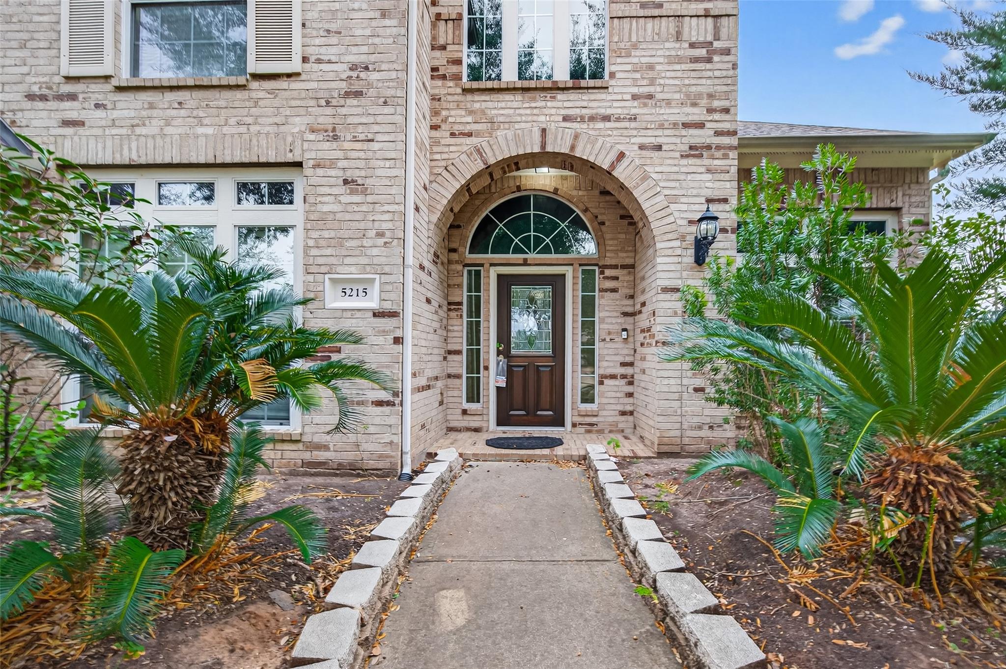 5215 Field Briar Lane