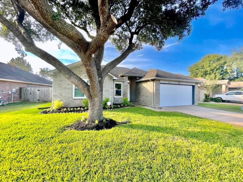 6935 Creek Village Drive