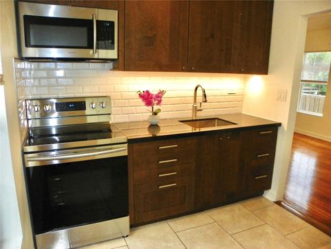 Photo of 4334 Jefferson Street #1/2, Houston, TX 77023 (MLS # 50527411)