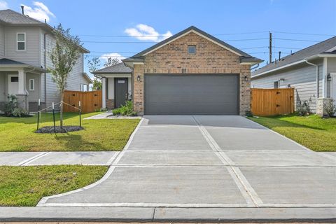 Photo of 313 Stone Placa Trail Trl, Brookshire, TX 77423 (MLS # 98860671)
