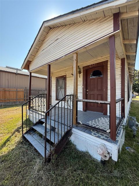 Photo of 6221 Peg Street, Houston, TX 77092 (MLS # 92001510)