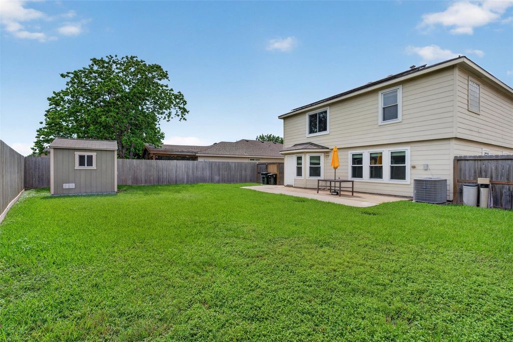 Photo of 17111 Kemble Creek Drive, Houston, TX 77084 (MLS # 95824504)