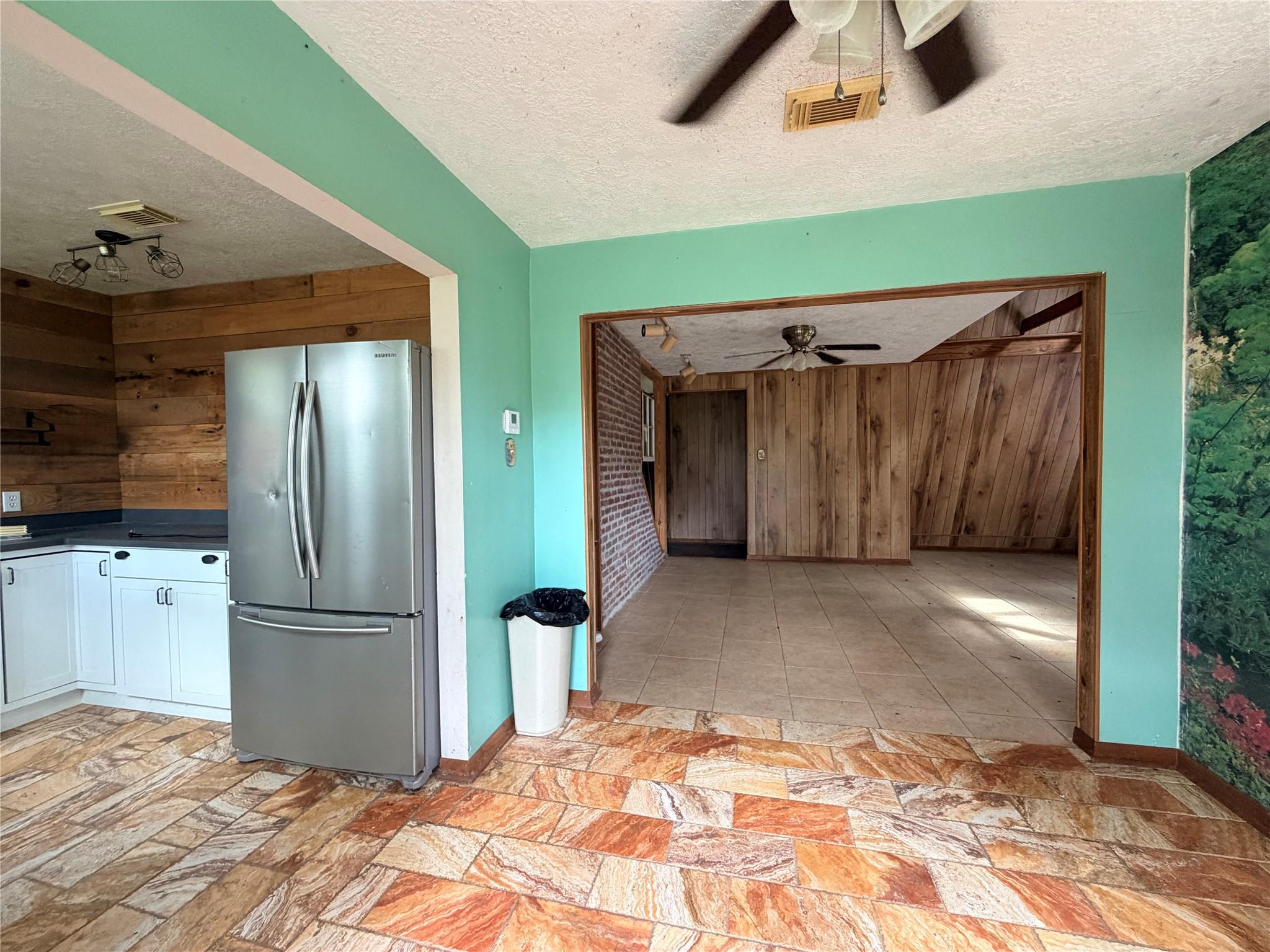 345 Private Road 8512
