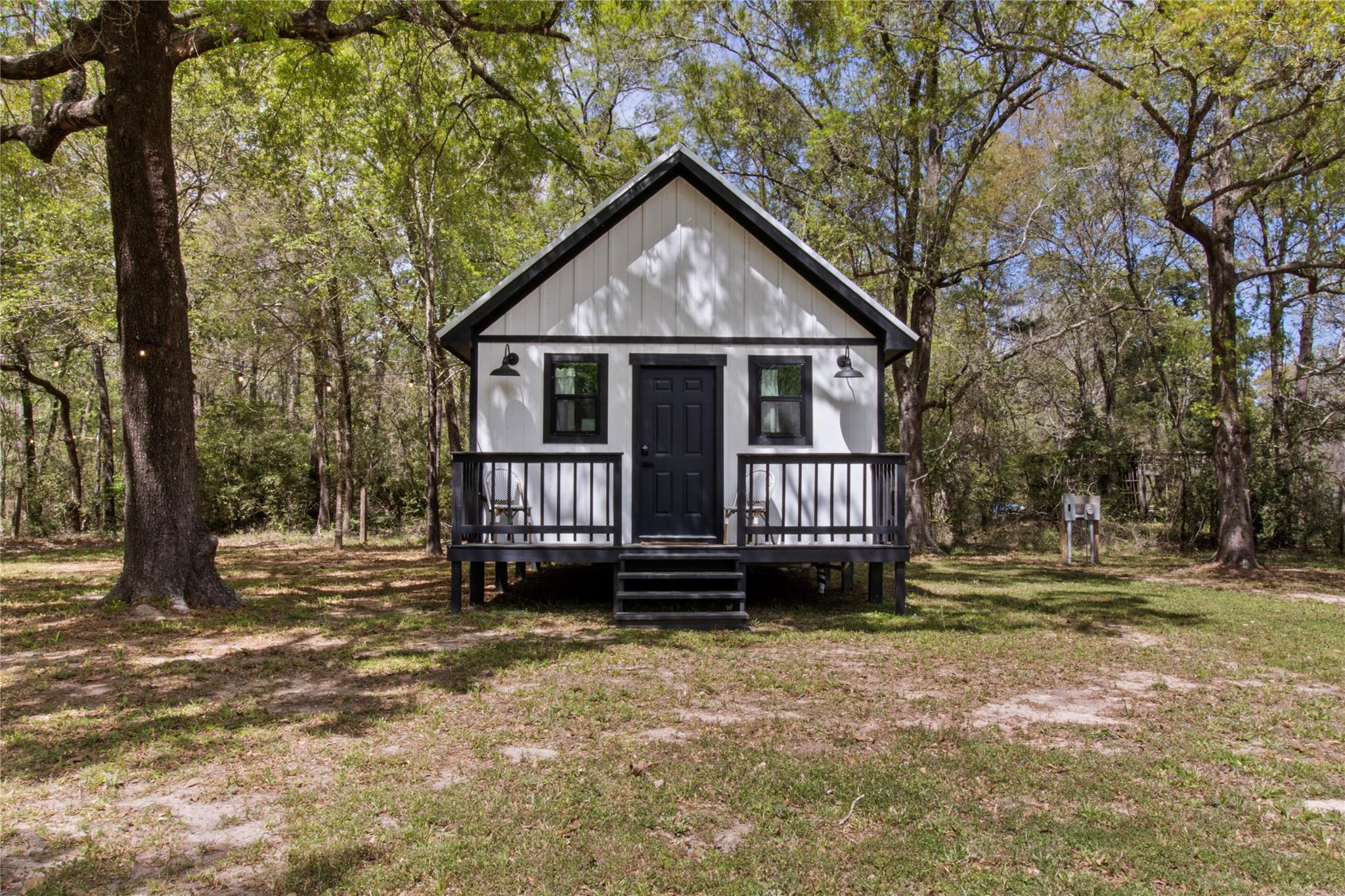 2585 Wallisville Turtle Bayou Road