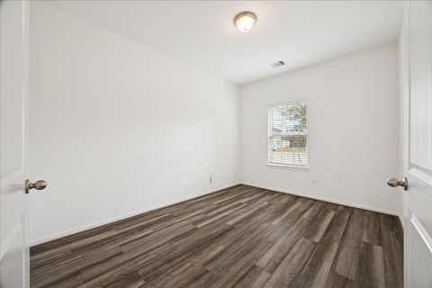 Tiny photo for 7306 Parkview Drive, Hitchcock, TX 77563 (MLS # 40226169)