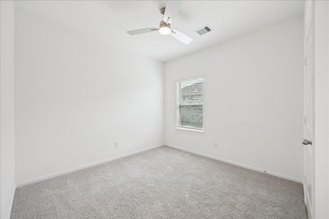 Tiny photo for 7306 Parkview Drive, Hitchcock, TX 77563 (MLS # 40226169)
