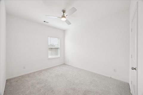 Tiny photo for 7306 Parkview Drive, Hitchcock, TX 77563 (MLS # 40226169)