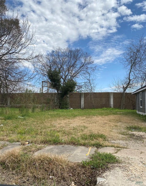 Vacant Land For Sale - 2008 Brackenridge Street<br/> Houston, TX 77026